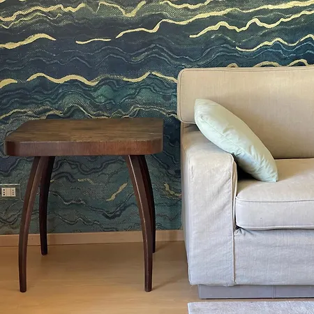 Deluxe Vittorio Po Centro Апартаменты