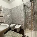 Deluxe Vittorio Po Centro Appartement *